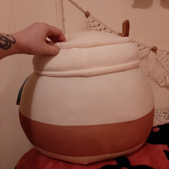 16" Squishmallow Renne the latte - Picture 2 of 4